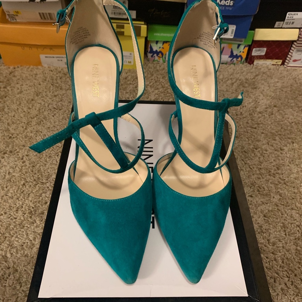 Nine West Pumps- 4 inch heel
